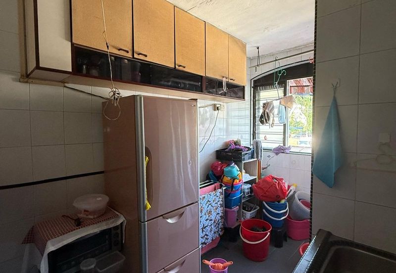 Flat Taman Cempaka, Tampoi , Johor Bahru