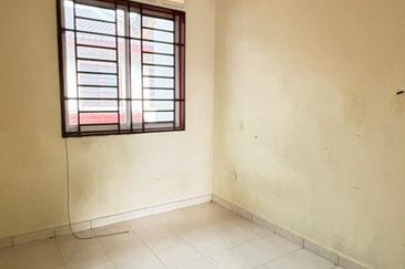 Jalan Nusaria , Taman Nusantara, Gelang Patah