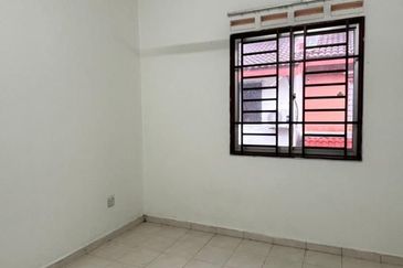 Jalan Nusaria , Taman Nusantara, Gelang Patah