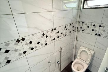 Level 4, Pulai Merak Flat, Kangkar Pulai