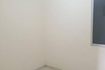 Indah Court Apartment