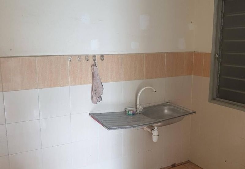 Indah Court Apartment