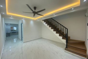 Jalan Lading, Taman Puteri Wangsa, Ulu Tiram