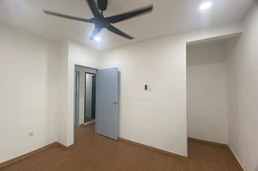 Jalan Lading, Taman Puteri Wangsa, Ulu Tiram