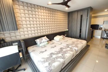 Dedaun Hijau (Greenfield Regency)