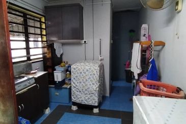 Unblock View @ Jalan Teratai , Taman Johor Jaya