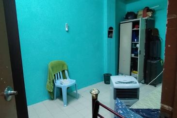 Unblock View @ Jalan Teratai , Taman Johor Jaya