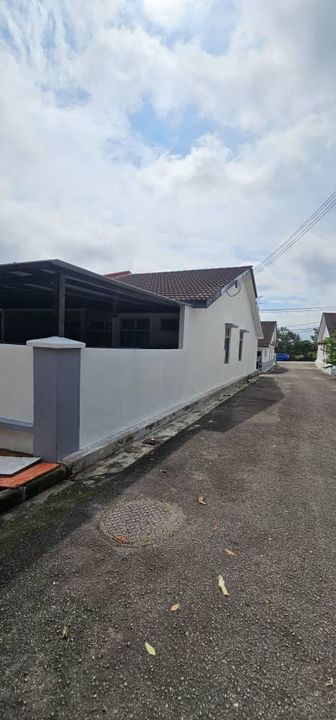 End Lot @ Jalan Lading , Taman Puteri Wangsa, Ulu Tiram, Johor, Ulu Tiram