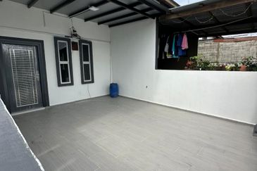 Jalan Midori, Taman Midori, Simpang Renggam, Johor Darul Takzim