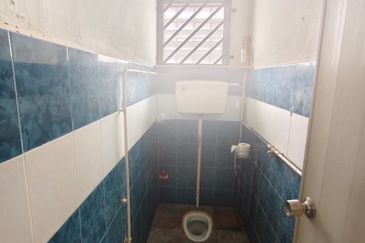 Jalan Rekamas 3/2x, Taman Rekamas, Simpang Renggam