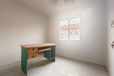 Jalan Rekamas 3/2x, Taman Rekamas, Simpang Renggam