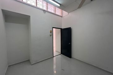 Jalan Serikaya 15, Taman Segamat Baru, 85000 Segamat, Johor