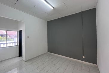 Jalan Serikaya 15, Taman Segamat Baru, 85000 Segamat, Johor