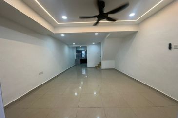 Jalan Ara 7, Bandar Desa Cemerlang, Ulu Tiram 