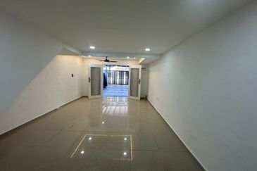 Jalan Ara 7, Bandar Desa Cemerlang, Ulu Tiram 