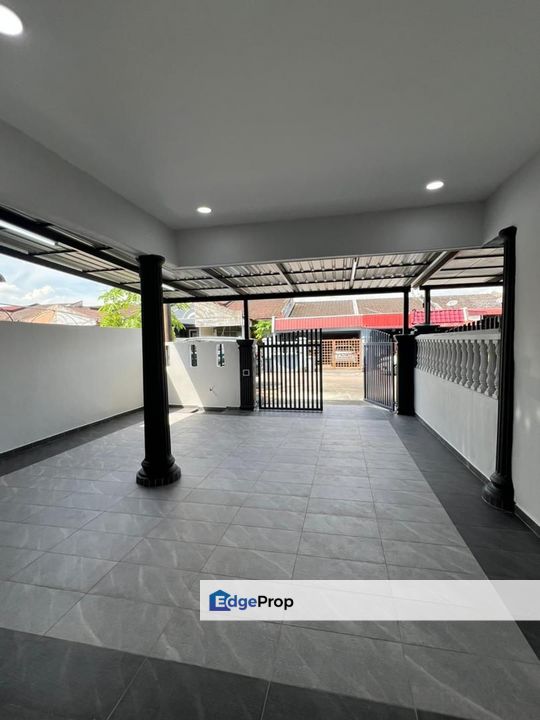 Fully Renovated @ Jalan Penyiaran 29, Taman Universiti , Skudai, Johor, Skudai