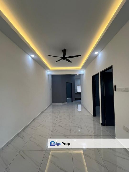 Fully Renovated @ Jalan Penyiaran 29, Taman Universiti , Skudai, Johor, Skudai