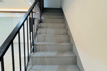 Jalan Bunga Raya, Taman Sri Lalang, Kluang