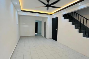 Jalan Bunga Raya, Taman Sri Lalang, Kluang