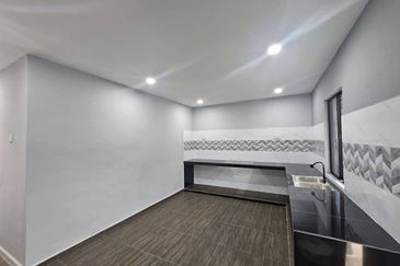 Jalan Bunga Dedap, Taman Aman, 81400 Senai, Johor Darul Ta'zim.