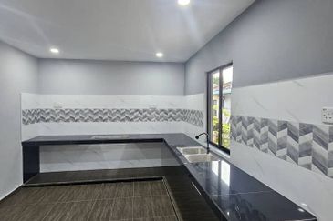 Jalan Bunga Dedap, Taman Aman, 81400 Senai, Johor Darul Ta'zim.