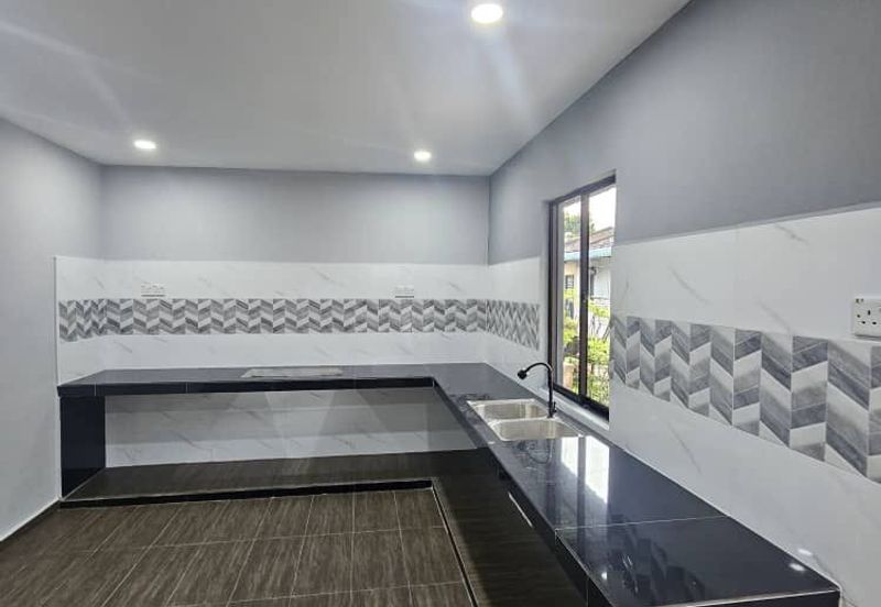 Jalan Bunga Dedap, Taman Aman, 81400 Senai, Johor Darul Ta'zim.