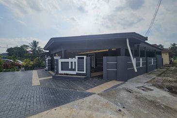 Jalan Bunga Dedap, Taman Aman, 81400 Senai, Johor Darul Ta'zim.