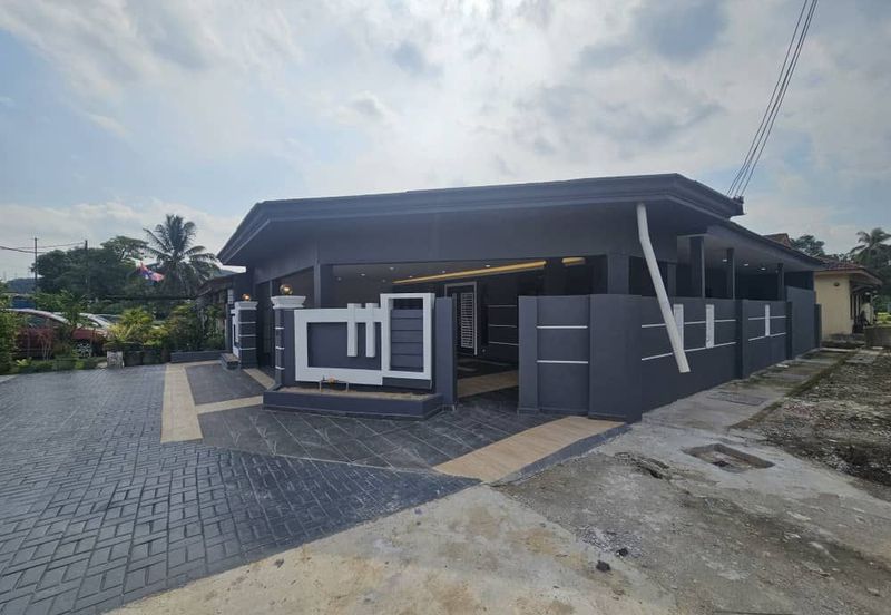 Jalan Bunga Dedap, Taman Aman, 81400 Senai, Johor Darul Ta'zim.