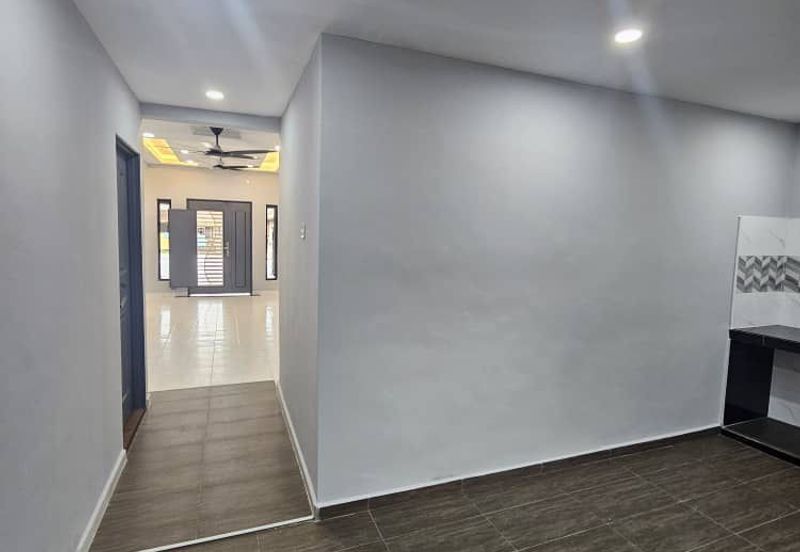 Jalan Bunga Dedap, Taman Aman, 81400 Senai, Johor Darul Ta'zim.