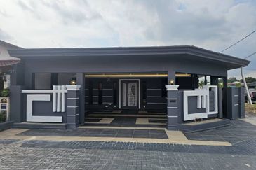 Jalan Bunga Dedap, Taman Aman, 81400 Senai, Johor Darul Ta'zim.