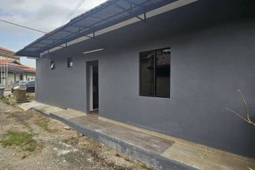 Jalan Bunga Dedap, Taman Aman, 81400 Senai, Johor Darul Ta'zim.