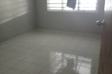 Taman Tiara Perdana, Simpang Renggam