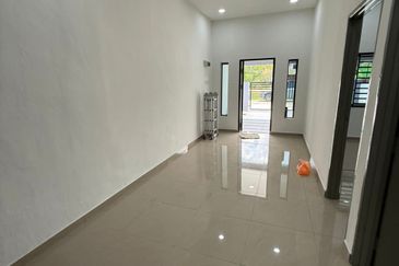 Jalan Dahlia, Taman Aman, Senai