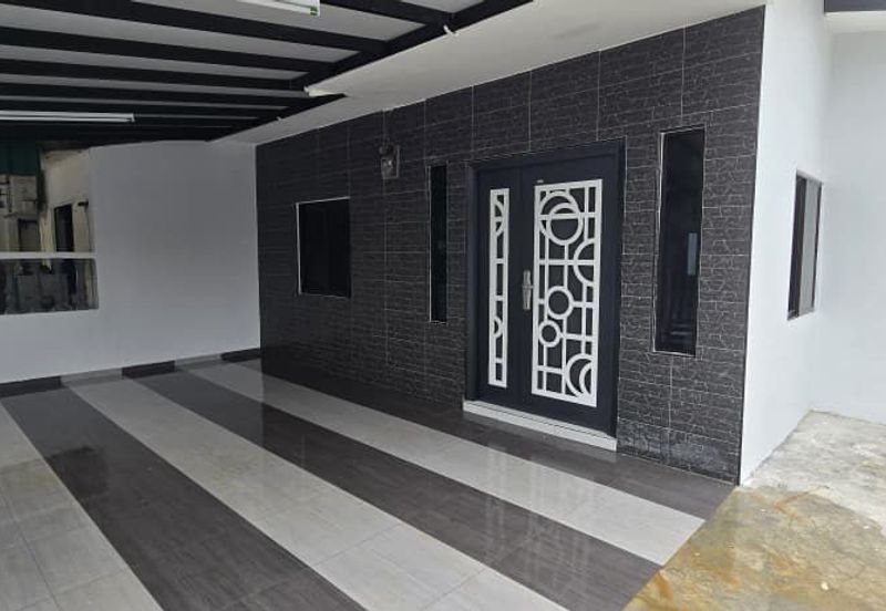 Corner Lot @ Jalan Ronggeng 27, Taman Nesa, Skudai