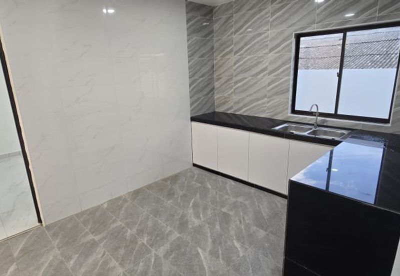 Corner Lot @ Jalan Ronggeng 27, Taman Nesa, Skudai