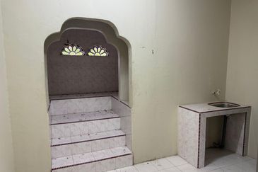 Jalan Sri Putri, Taman Putri Kulai