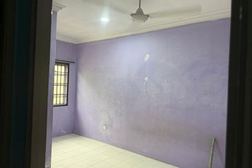 Jalan Sri Putri, Taman Putri Kulai