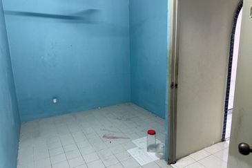 Jalan Sri Putri, Taman Putri Kulai