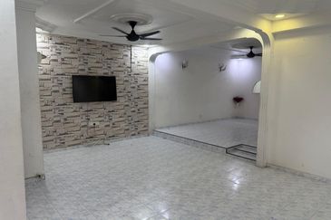 Jalan Sri Putri, Taman Putri Kulai