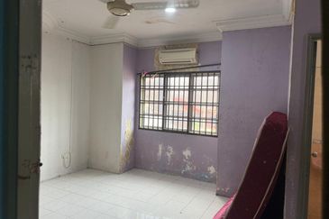 Jalan Sri Putri, Taman Putri Kulai