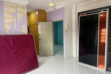 Jalan Sri Putri, Taman Putri Kulai