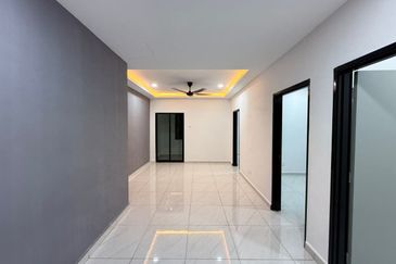 Taman Pulai Utama Shoplot Apartment, Johor 