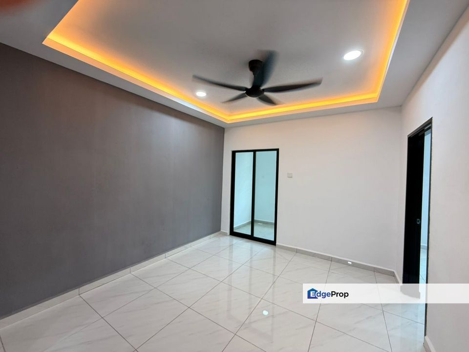 Taman Pulai Utama Shoplot Apartment, Johor , Johor, Kangkar Pulai