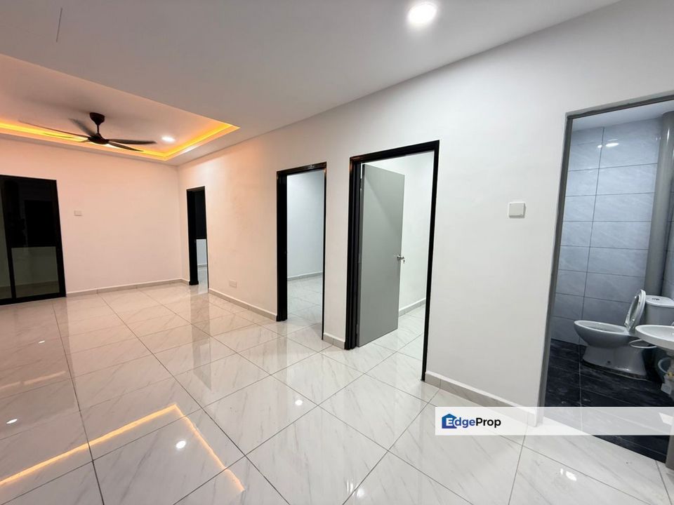 Taman Pulai Utama Shoplot Apartment, Johor , Johor, Kangkar Pulai