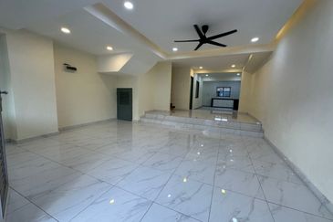 Jalan Mewah Ria 4/4, Taman Bukit Mewah (Munsyi Ibrahim)