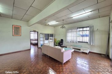 Jalan Nilam, Taman Dato Yahya Shahban, Ulu Tiram