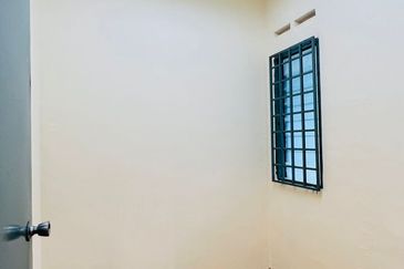 Jalan Lading, Taman Puteri Wangsa, Ulu Tiram