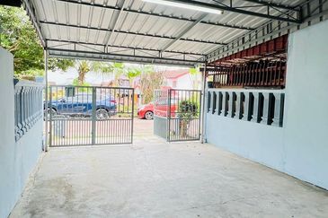 Jalan Lading, Taman Puteri Wangsa, Ulu Tiram