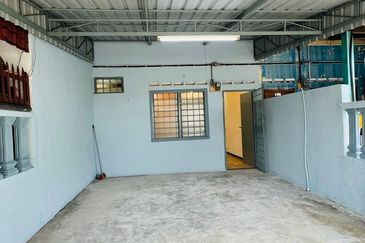 Jalan Lading, Taman Puteri Wangsa, Ulu Tiram