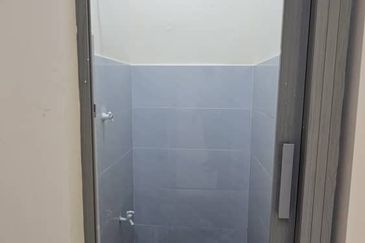 End Lota @ Lorong xx, Jalan 9/X, Taman Air Biru 81700 Pasir Gudang